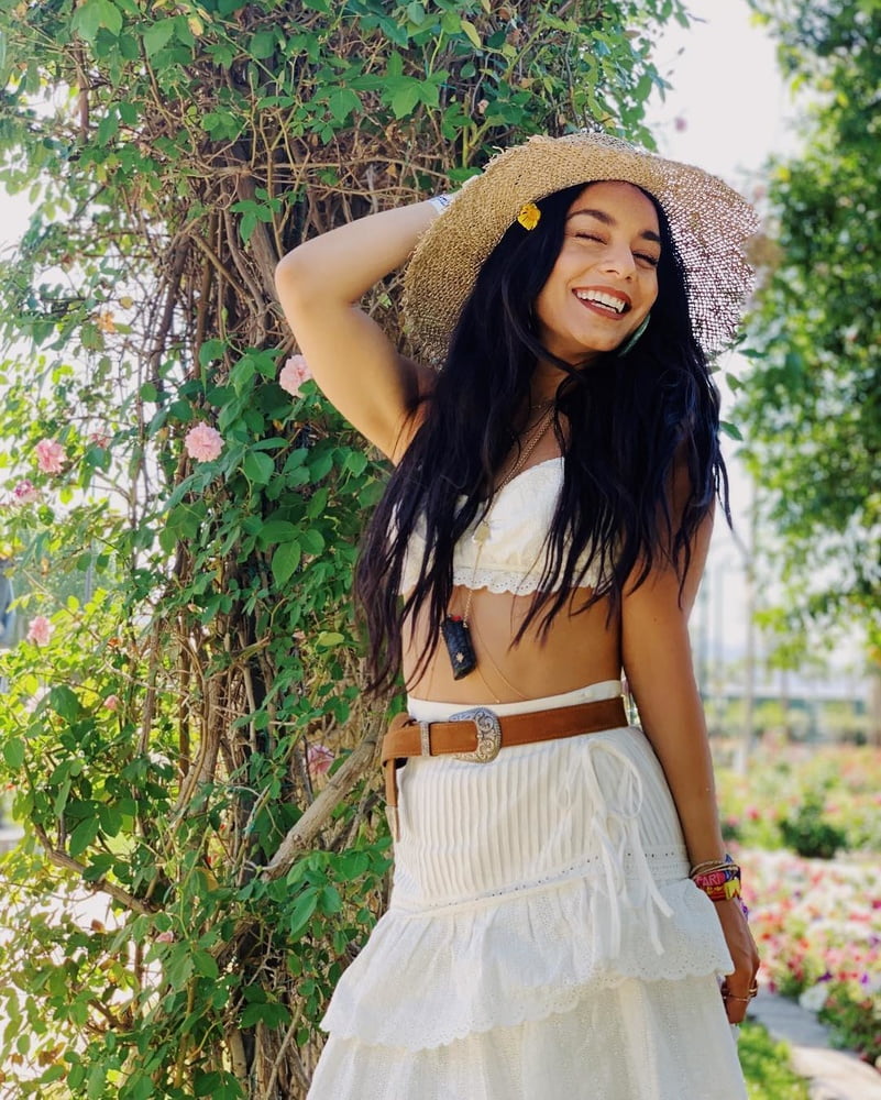 Vanassa Hudgens #90283721