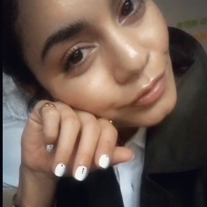 Vanassa hudgens
 #90283741