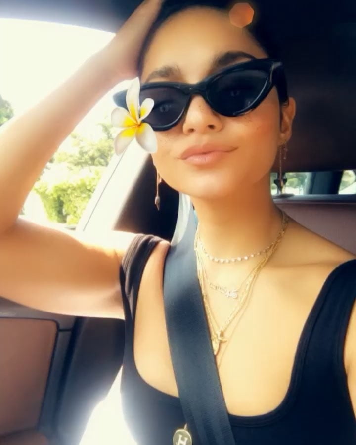 Vanassa Hudgens #90284055