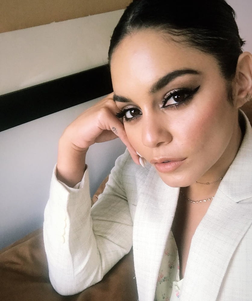 Vanassa Hudgens #90284100