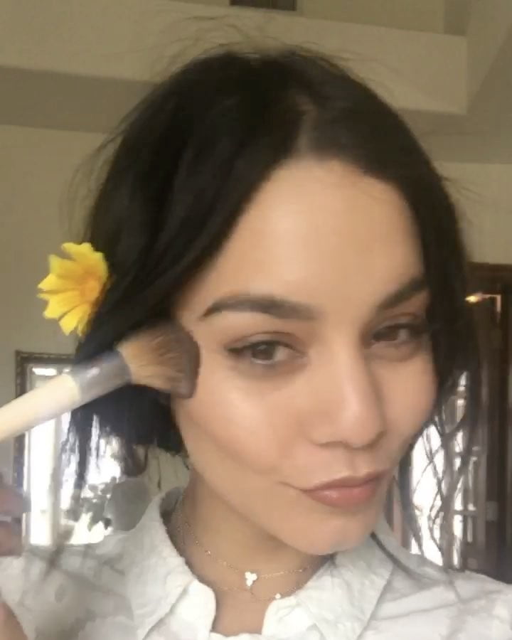 Vanassa Hudgens #90284646