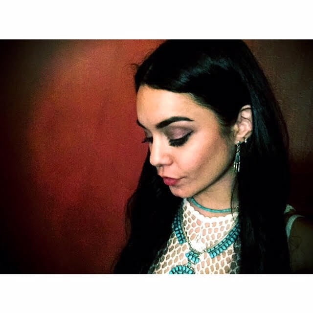 Vanassa Hudgens #90285002