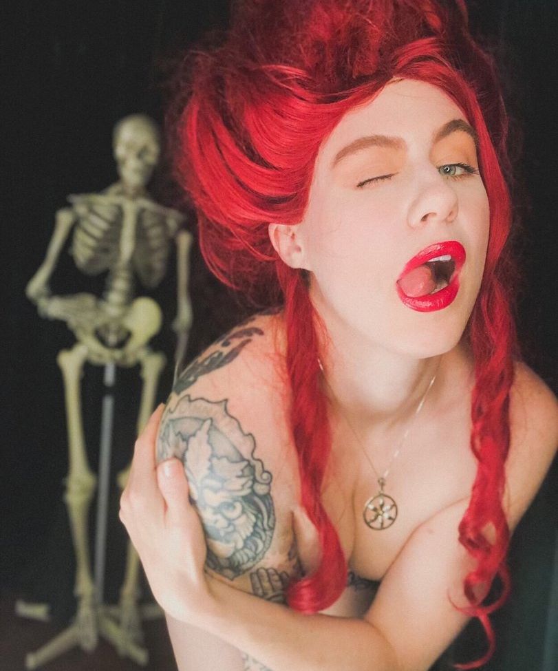 Comicbookgirl19 desnuda #109033451