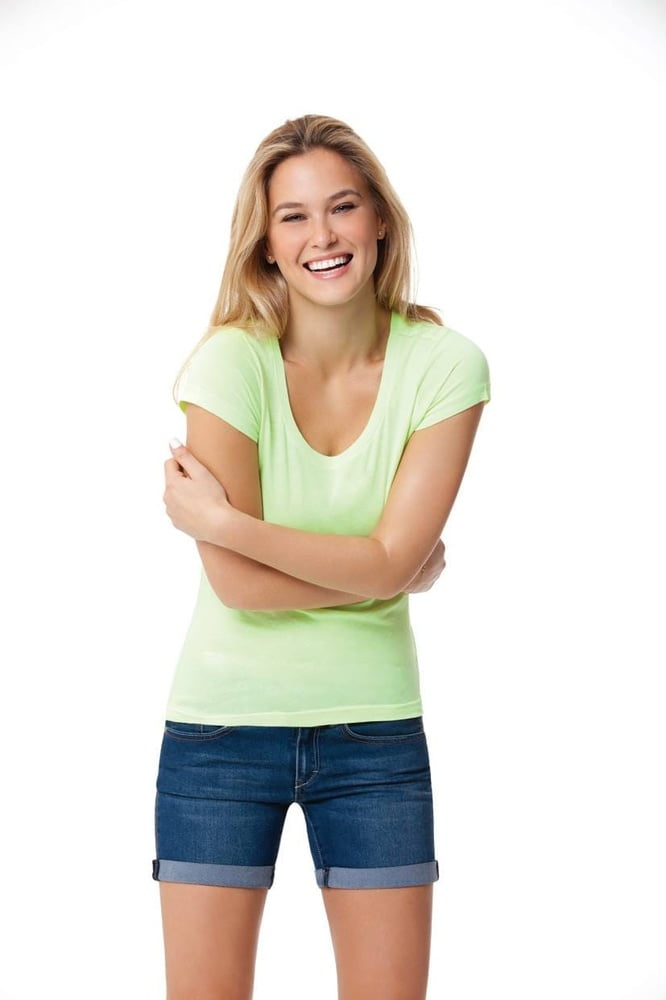 Lange Beine in Shorts - bar refaeli
 #93192339