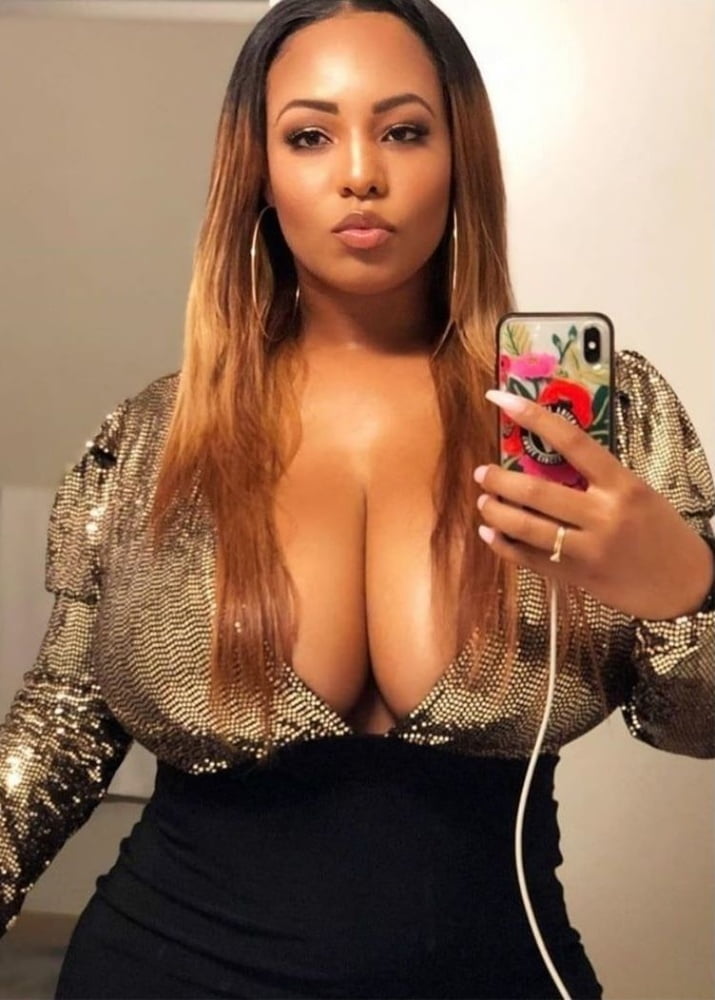 Tits ..... You Cant Hide Cleavage 1.0 #90889008
