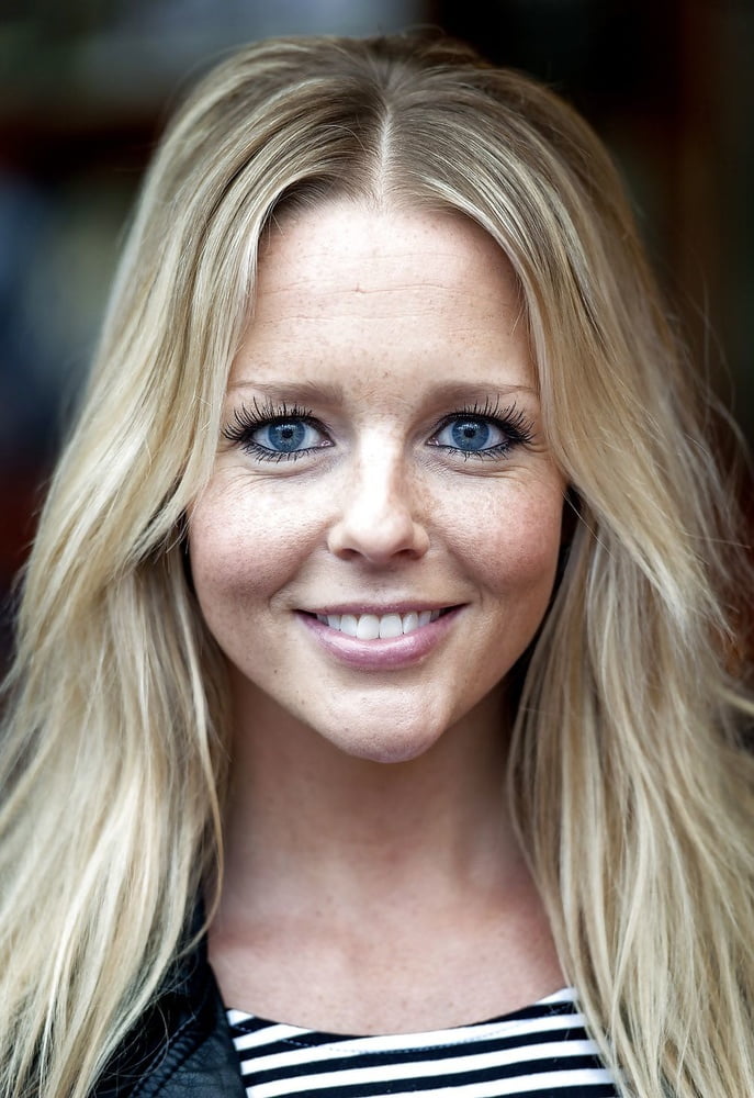 Niederländischer Promi Chantal Janzen, beliebtes Sperma-Ziel
 #98357360