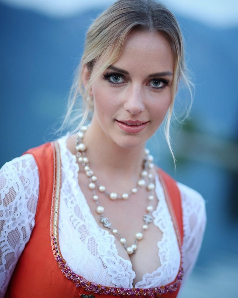 Sexy Dirndl Girls 404 #79787575