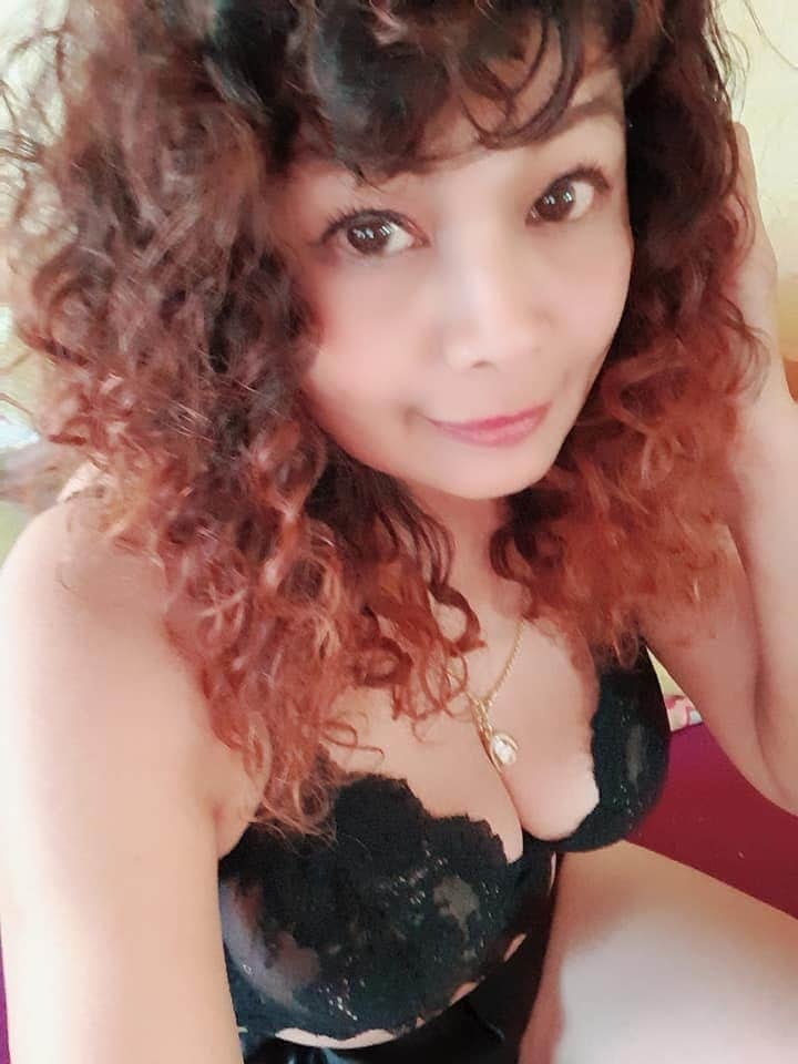 Janda, tetek besar, montok #88519709