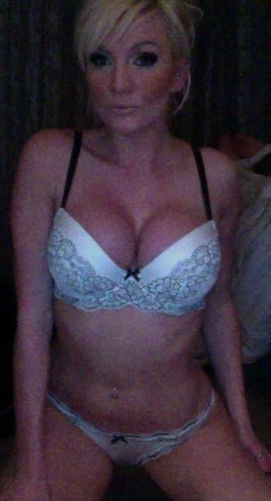 Puta caliente kiarose
 #93443200