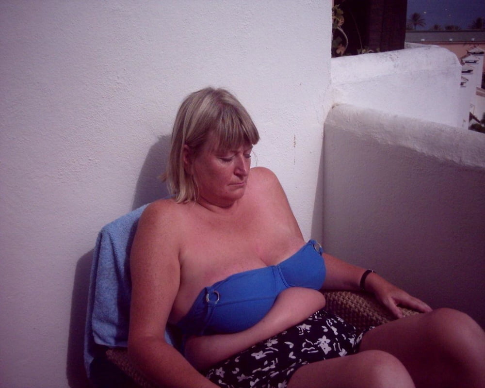 Donne mature in bikini (set 1)
 #100605164