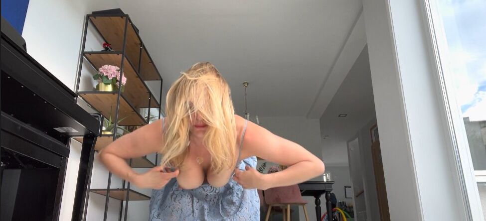 Marlingyoga nackt #109199063