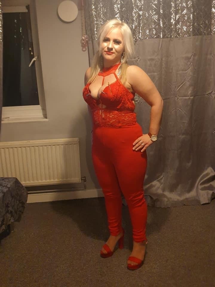 Great Yarmouth Blonde Chav, PAWG #90930914