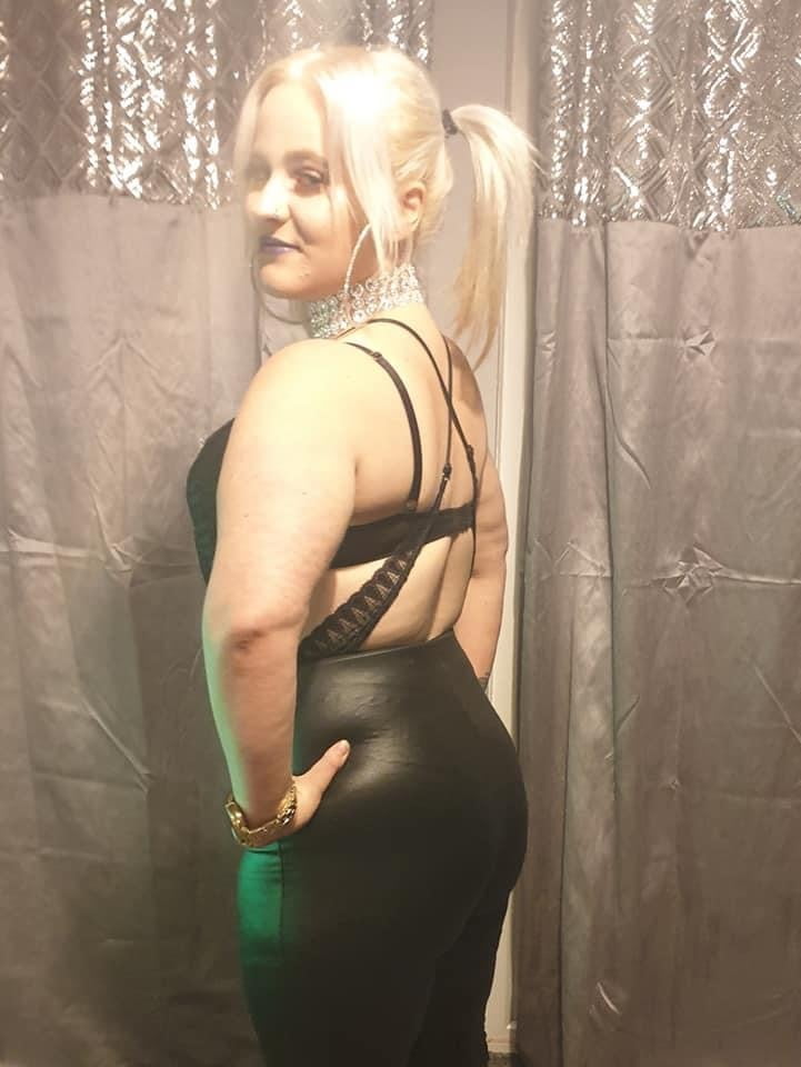 Great Yarmouth Blonde Chav, PAWG #90930923