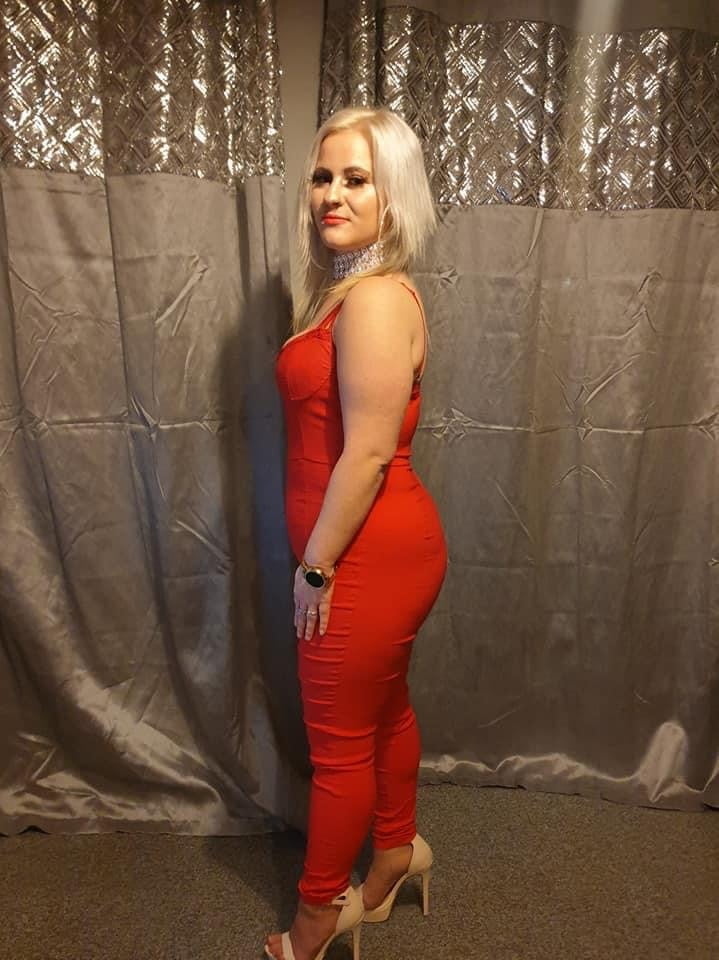 Great Yarmouth Blonde Chav, PAWG #90930927