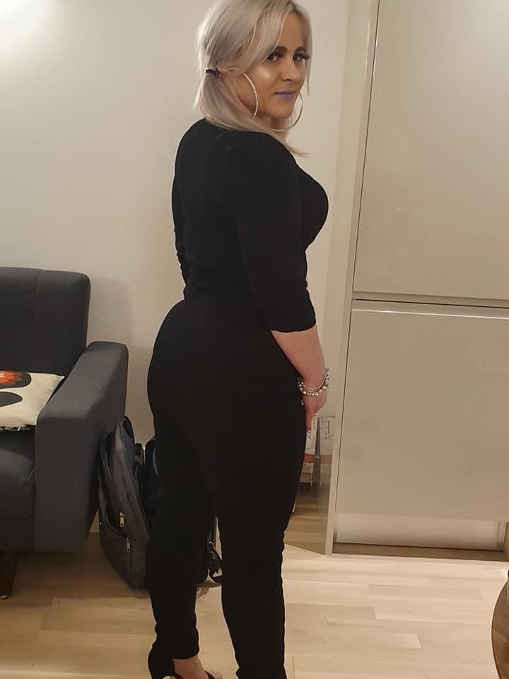 Great yarmouth blonde chav, pawg
 #90930943