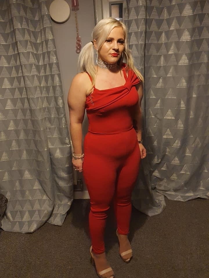 Great Yarmouth Blonde Chav, PAWG #90930946