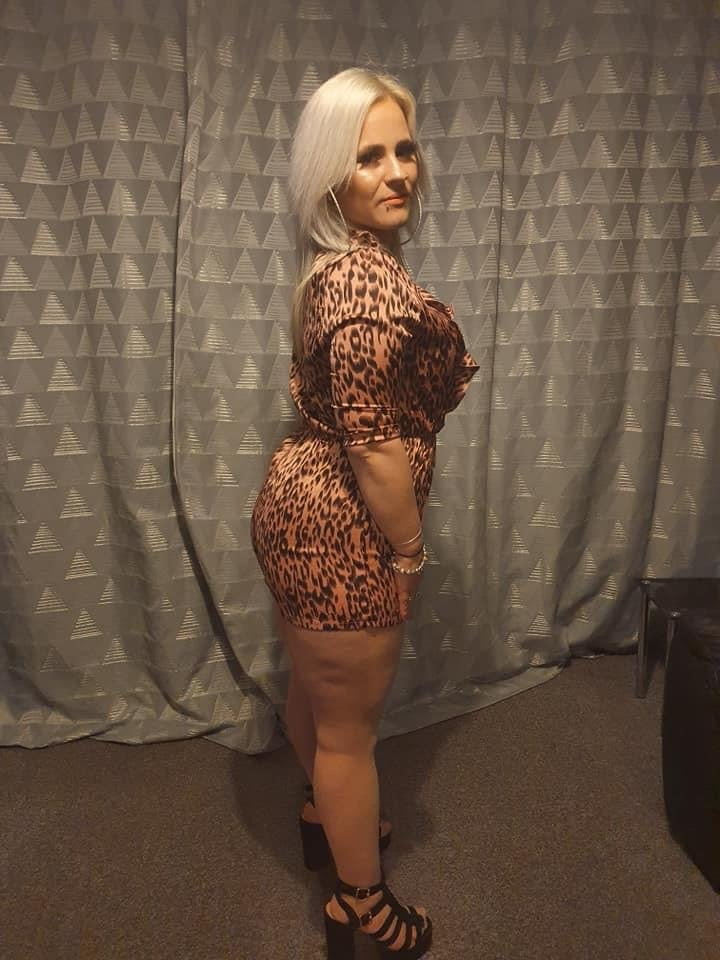 Great yarmouth blonde chav, pawg
 #90930947