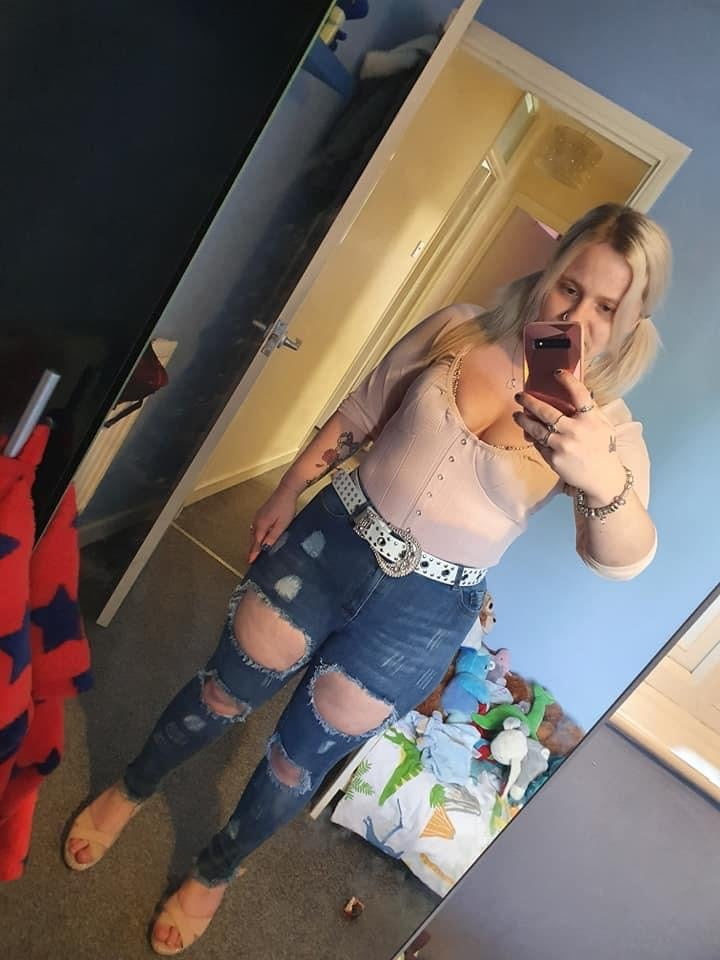 Great yarmouth blonde chav, pawg
 #90930951