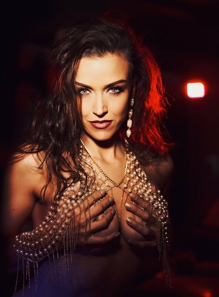 Gina Carla nackt #109444591