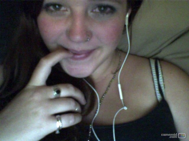 Brunette sefie webcam
 #101289257