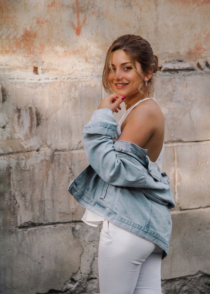 Chicas armenias 19
 #80366932