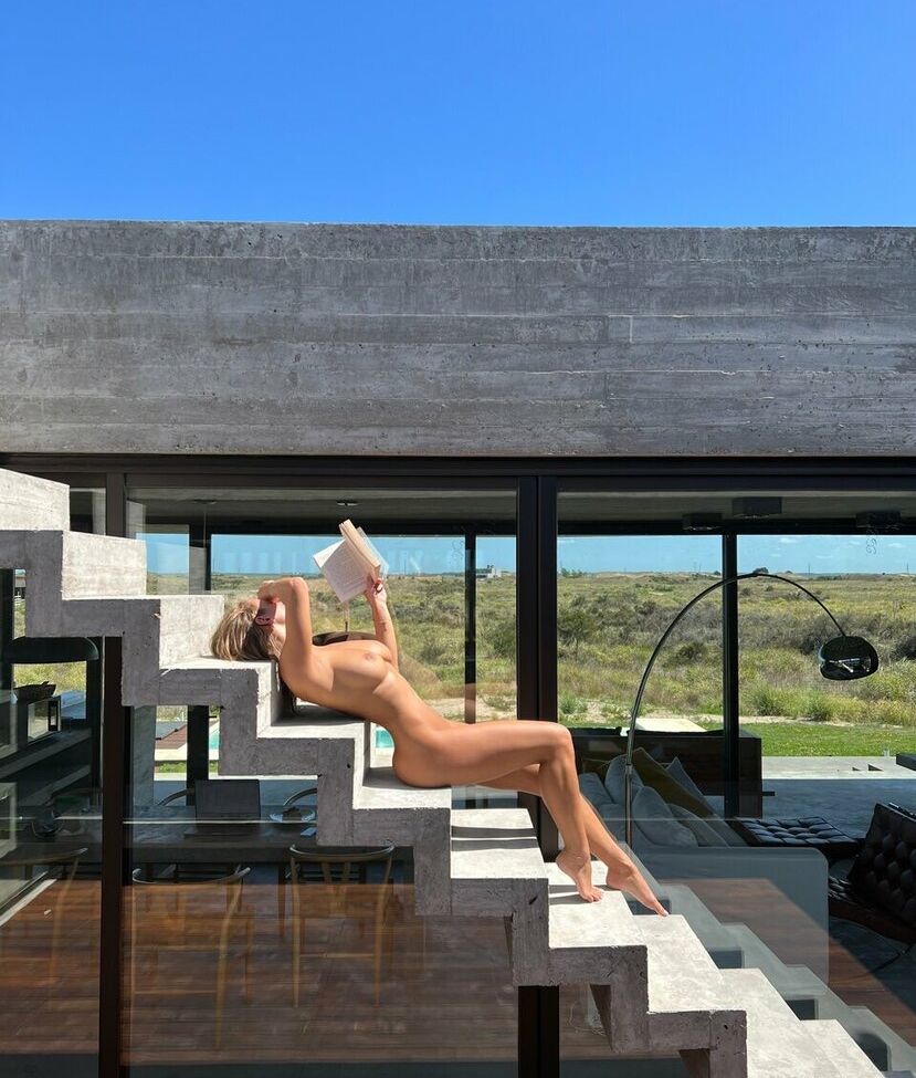 Luna Stevens desnuda #109549036