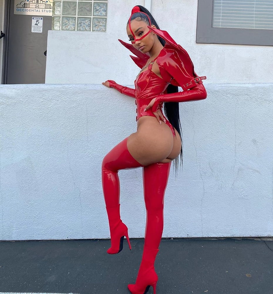 Fine Modelz 1 #83311270