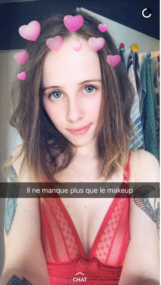 French slut #15 (dm pour plus de détails)
 #103930563
