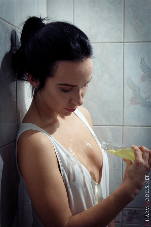 Natasha lot of oil in shower #88840354