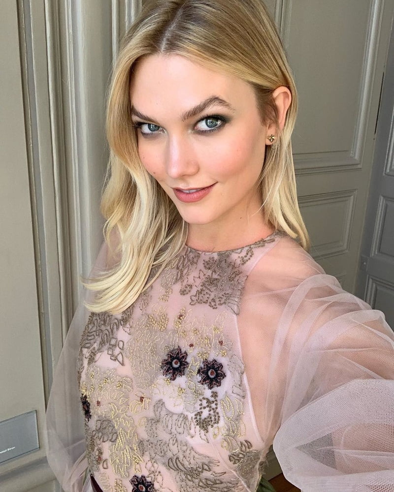 Karlie kloss
 #90836588