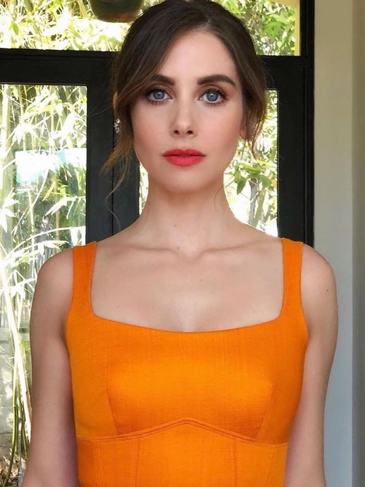 Alison Brie immagini
 #101445665