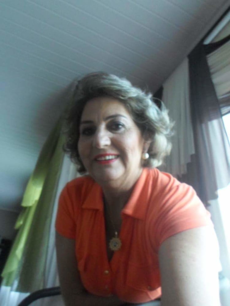 Grannies y mezcla de maduras
 #88189769