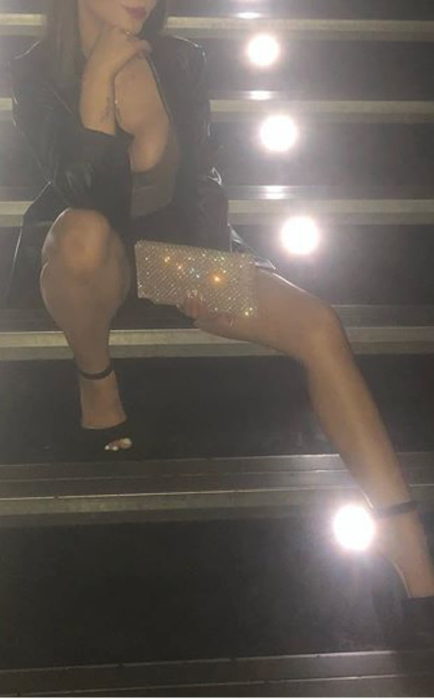 glamour poses #96413663