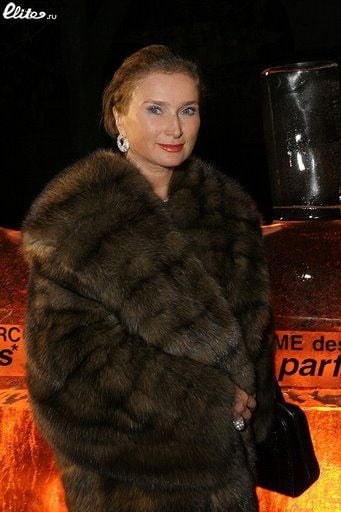 woman in fur coat 24 #99493632