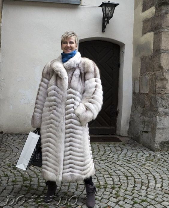 woman in fur coat 24 #99493883