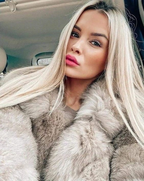 woman in fur coat 24 #99494798