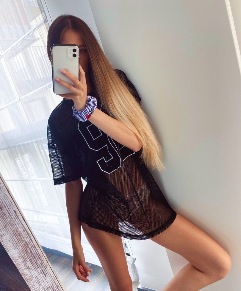 Linadiaa desnuda #109002260