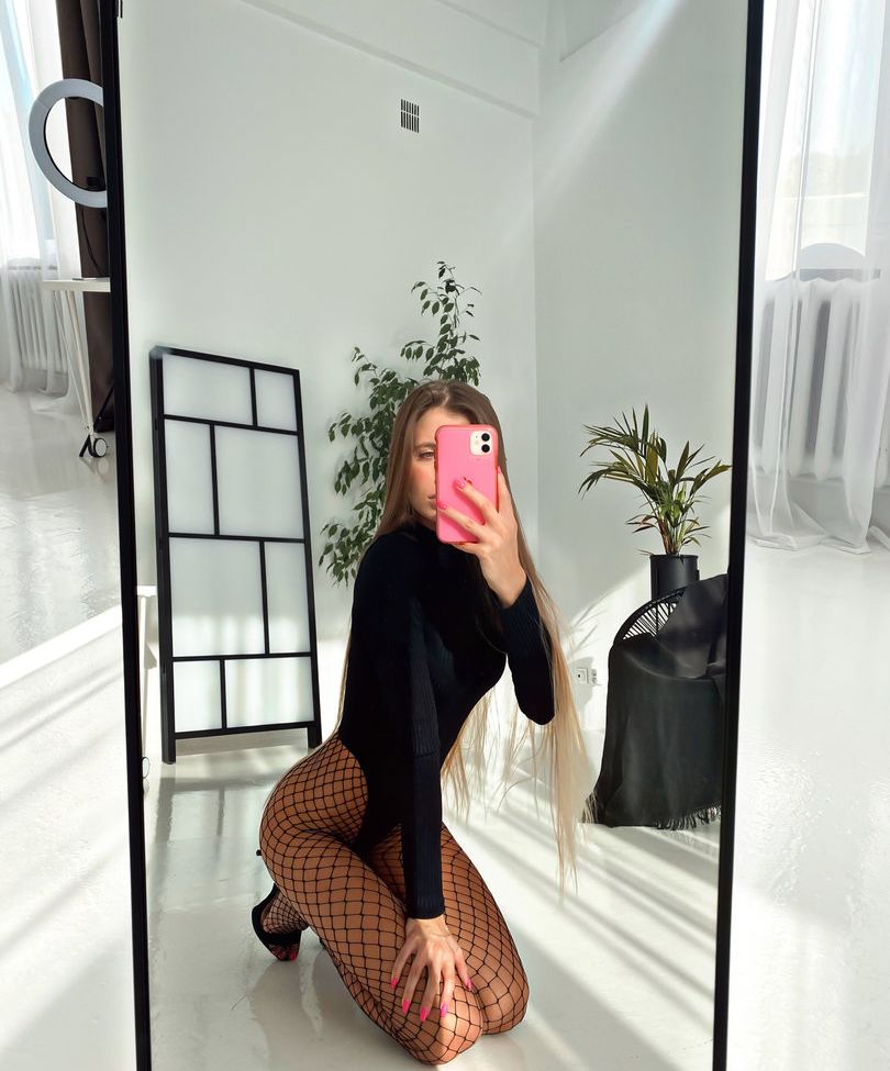 Linadiaa desnuda #109002282