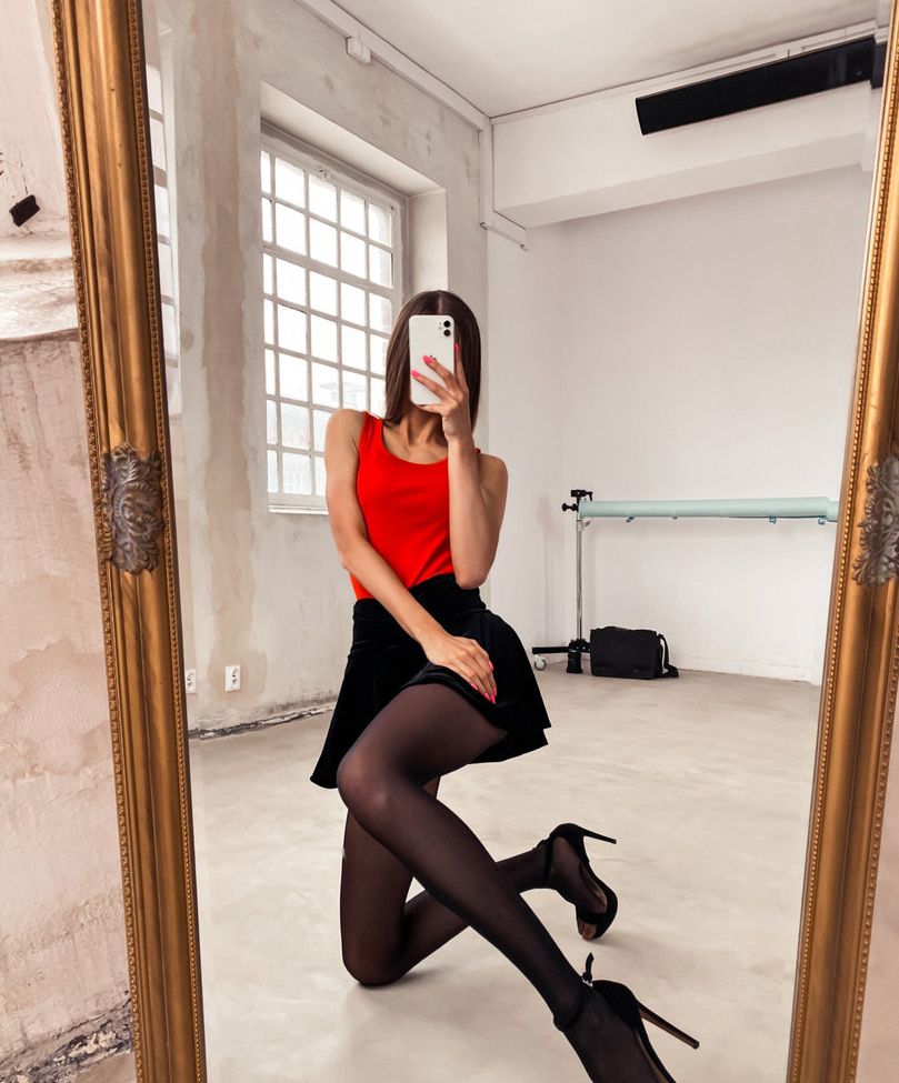 Linadiaa desnuda #109002343