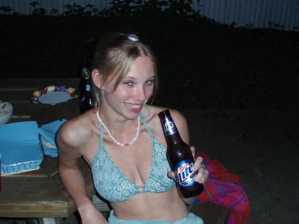 Amateur rubia 75
 #103530640