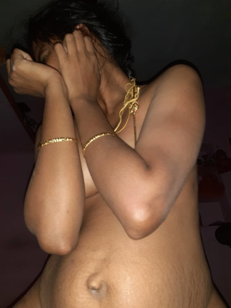 Tamil timido raghavi ragazza sposata immagini nude trapelato
 #89603476