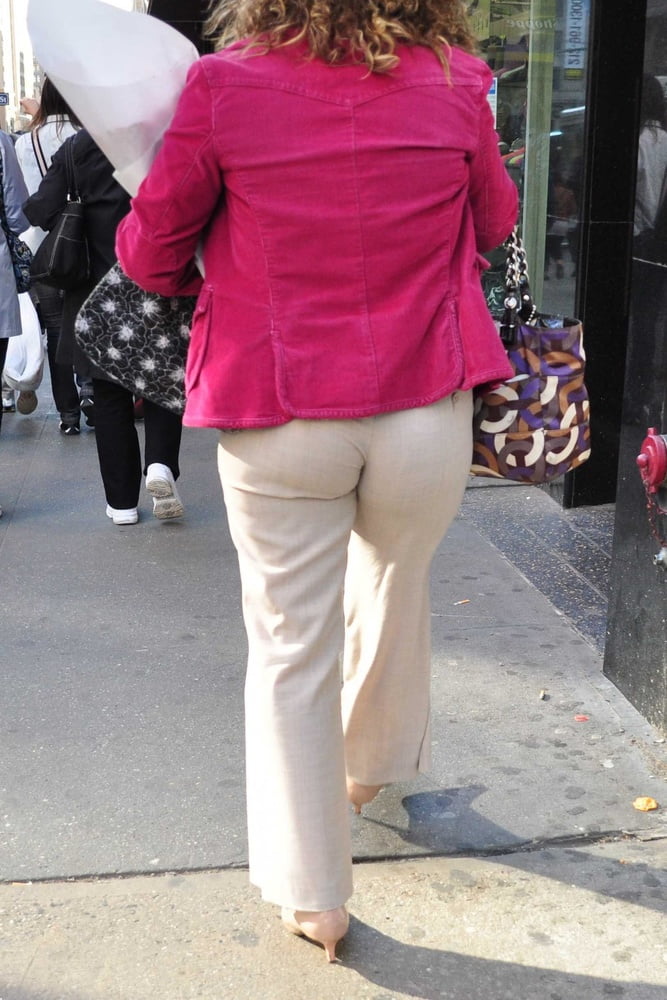 Hot women in Khakis, Light Coloured Pants, trousers #100082610