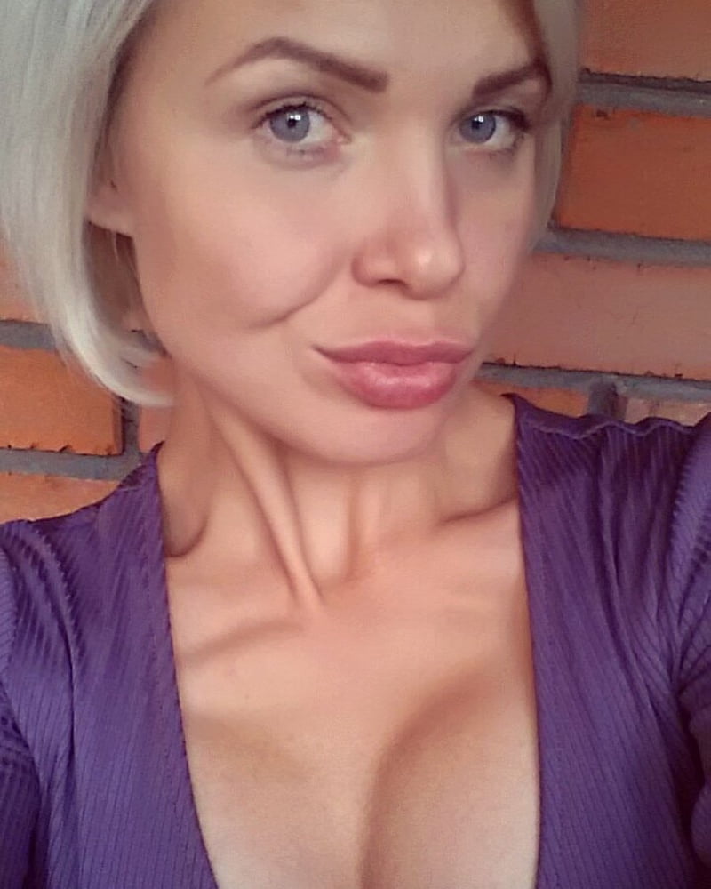 Serbian hot fitnes whore blonde fille beau cul danica r.
 #101898627