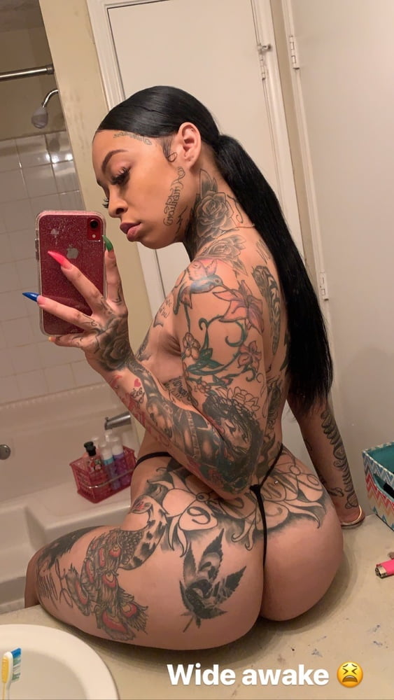 Malas tatuadas
 #99843586