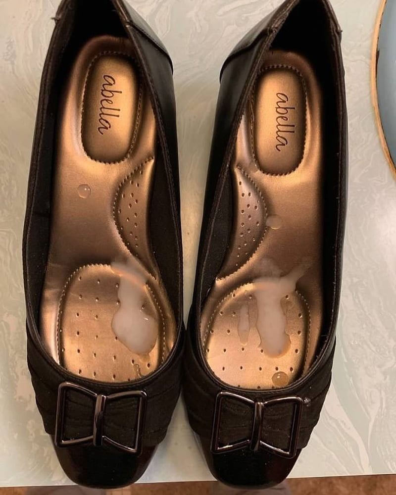 Cummed Highheels from Istagram #105006024