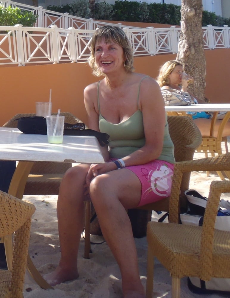 Hubby wants his wife Fara exposed #102832380