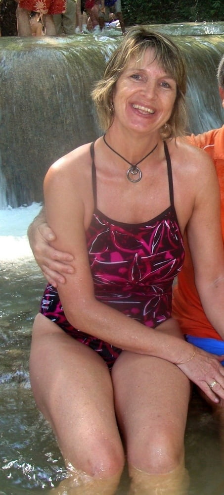 Hubby wants his wife Fara exposed #102832579