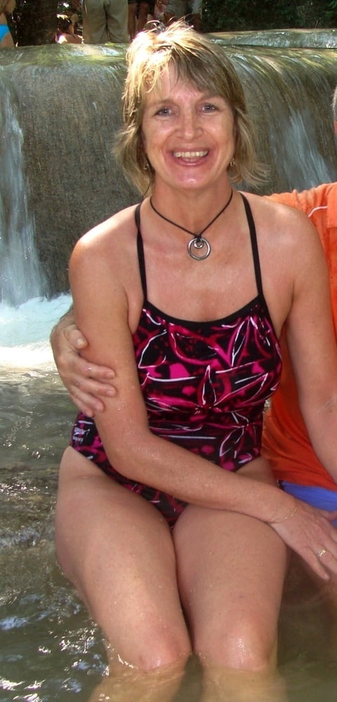 Hubby wants his wife Fara exposed #102832581