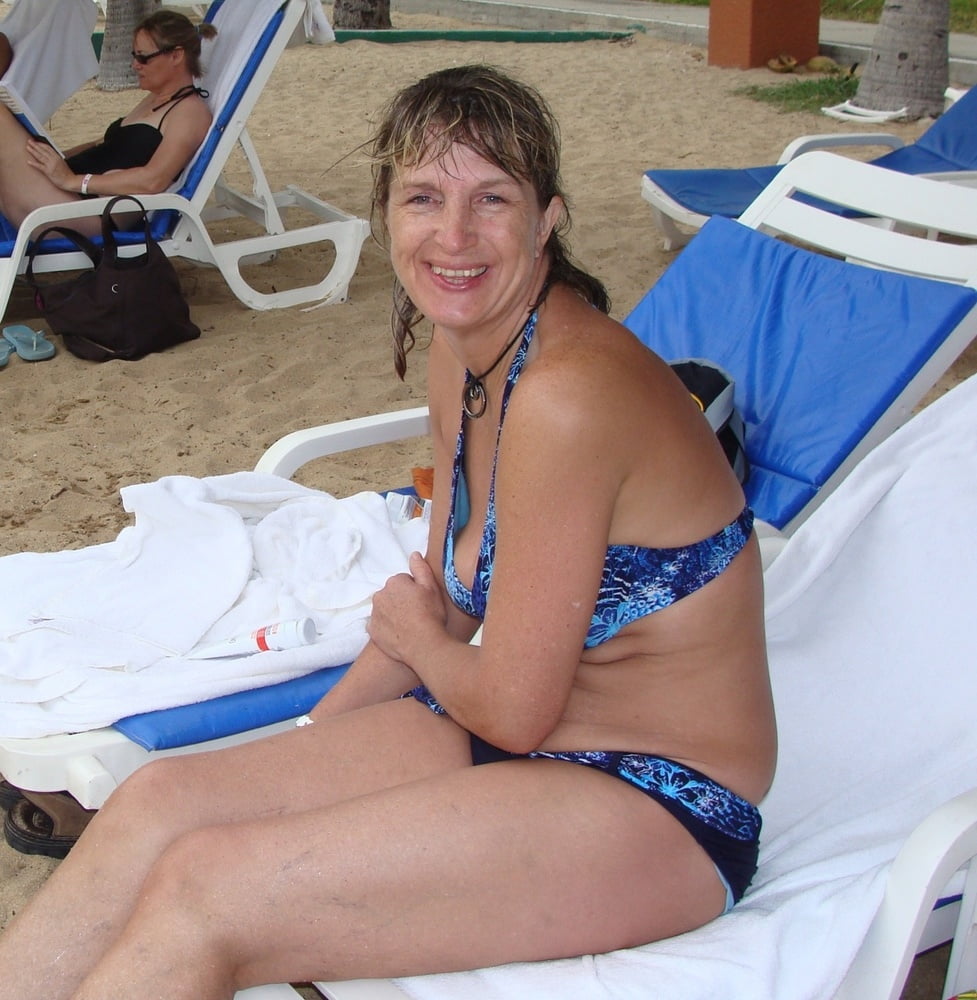 Hubby wants his wife Fara exposed #102832667
