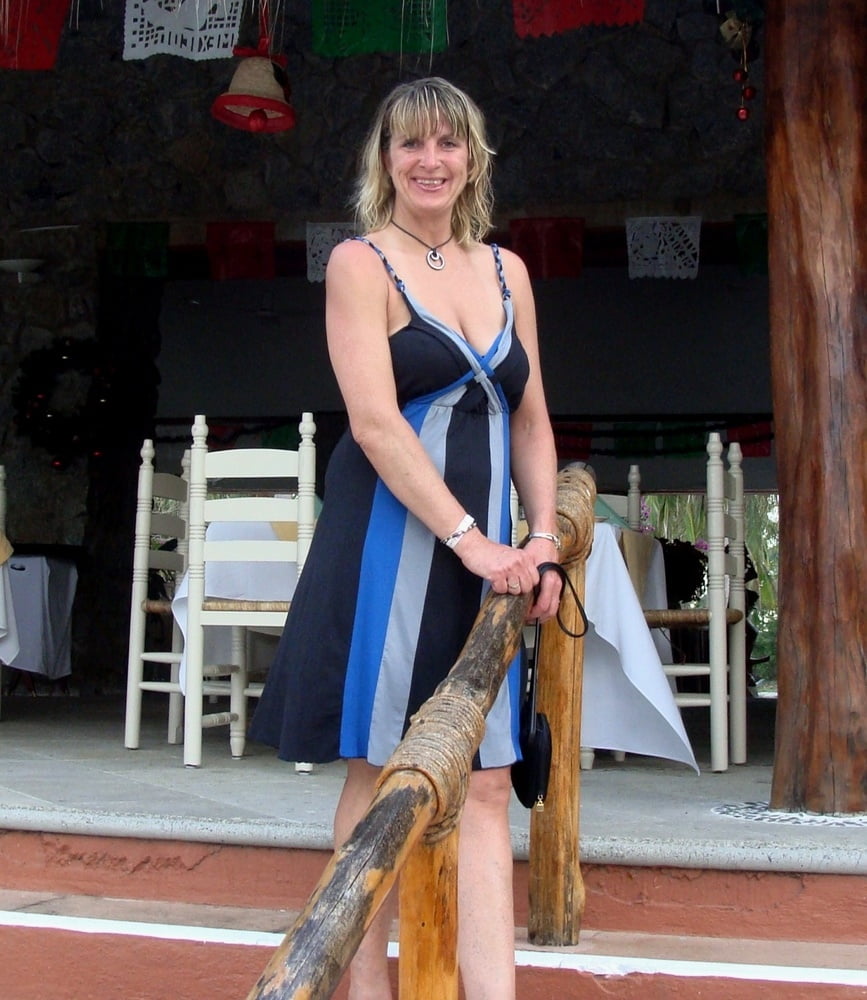 Hubby wants his wife Fara exposed #102832684